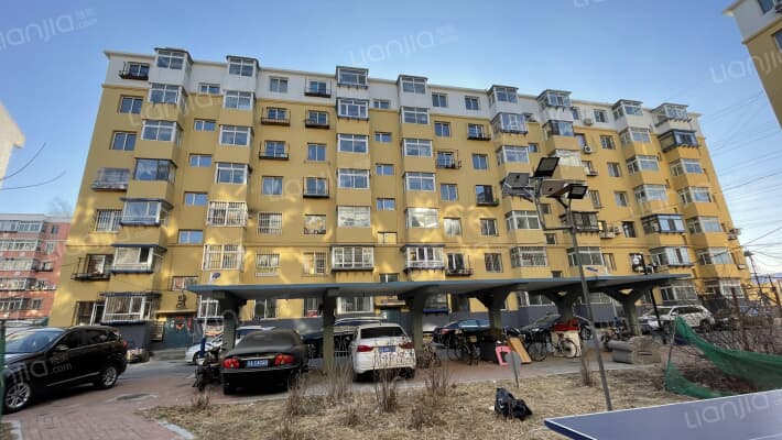 铁成小区外景图