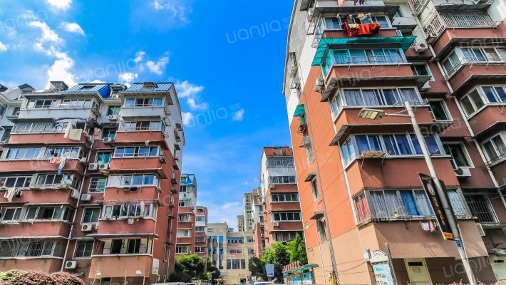 锦绣江花外景图