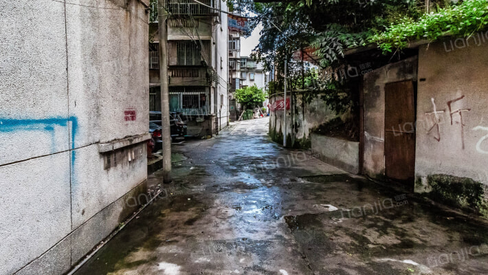 物资小区住宅楼外景图