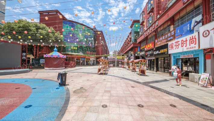 紫荆路步行街外景图