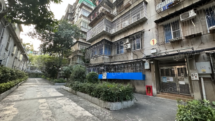 先烈东二横路11号大院外景图