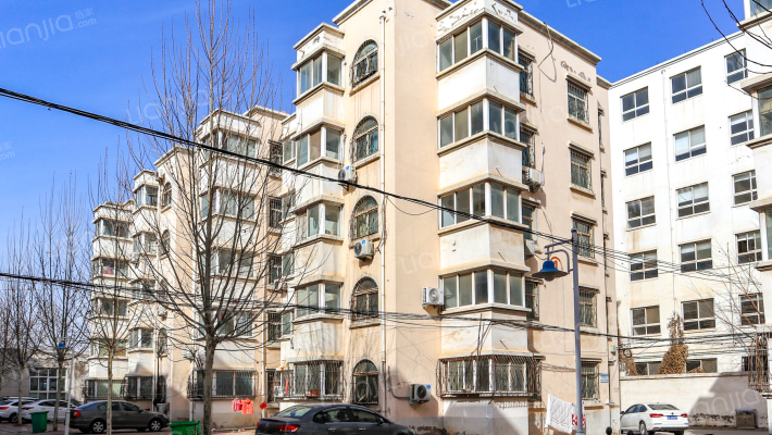 一高住宅小区外景图