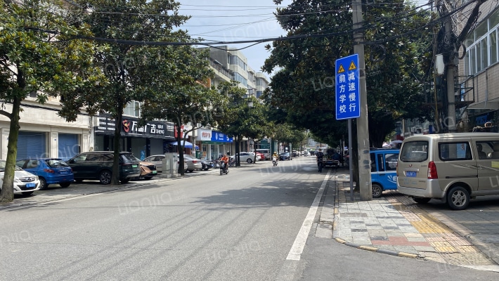 棠湖南路三段28号外景图