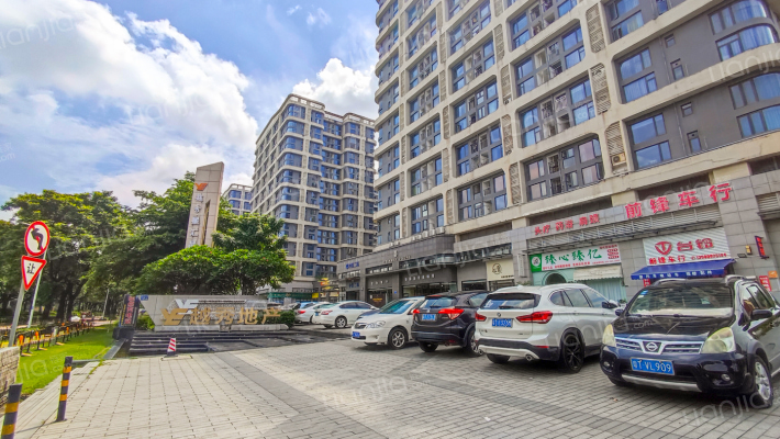 越秀星汇品峰四期外景图