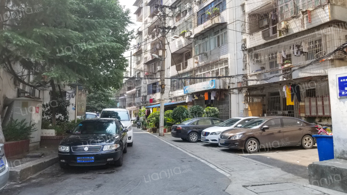 街道口小区外景图