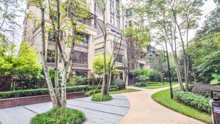 龙湖紫云台三组团外景图