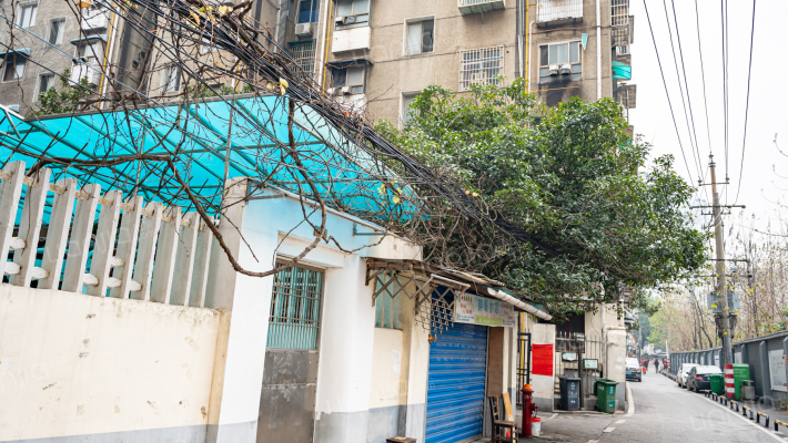 省烟曹家坡宿舍外景图