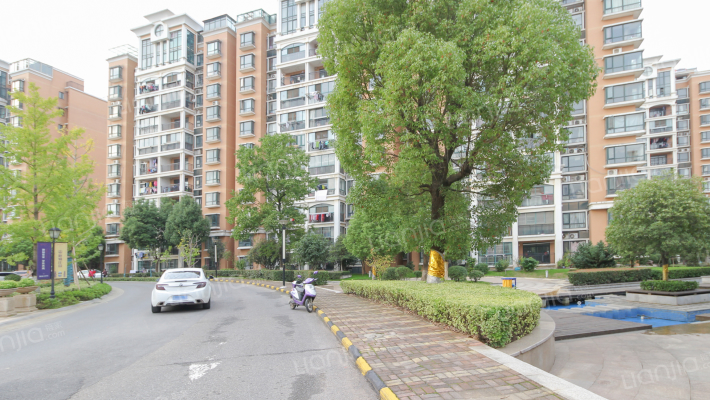 北江锦城外景图