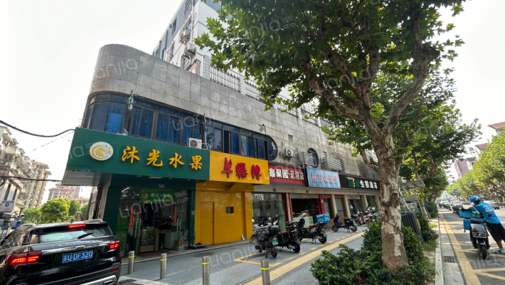 需浦新村外景图