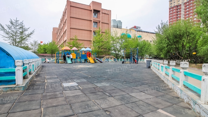 亚泰花园桃花苑外景图