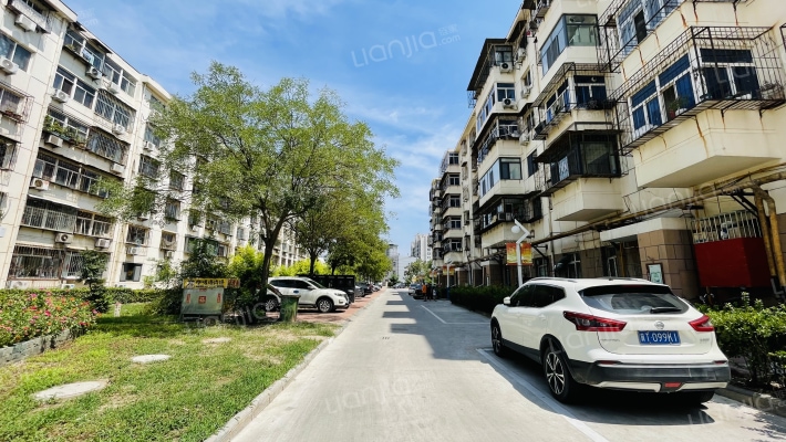 龙居花园9区外景图