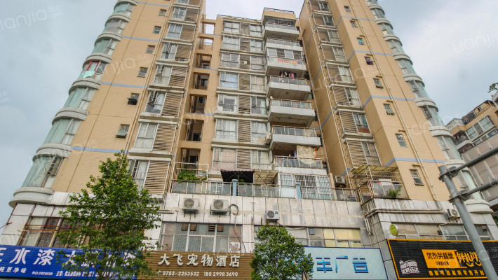 水岸花都外景图