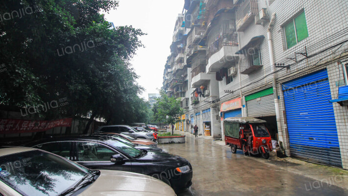 成刚大楼B栋外景图