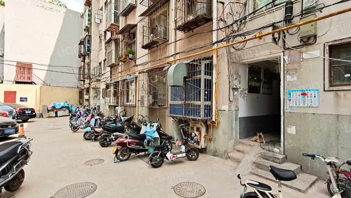 货站北街33号院外景图