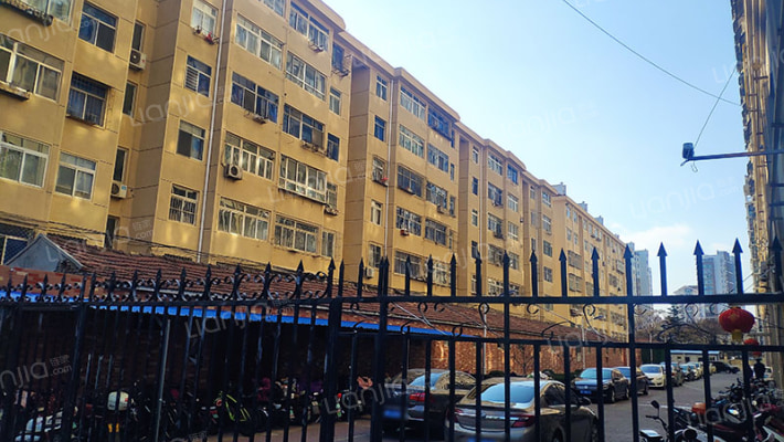 南苑街房管处住宅楼外景图