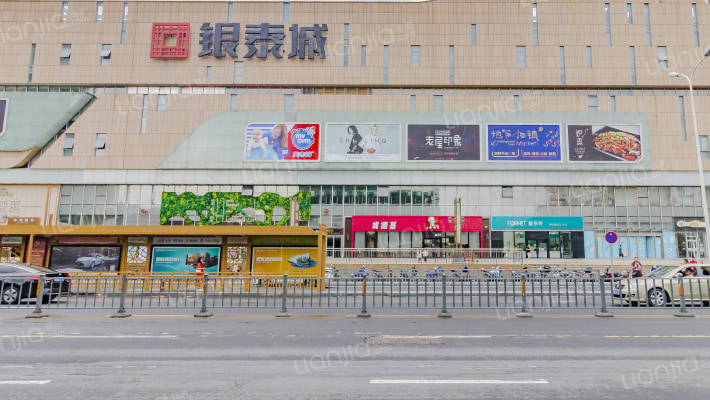 东部银泰城商铺外景图