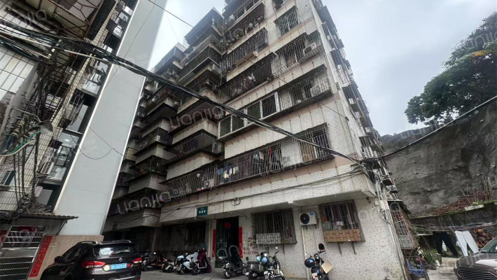 金麦山庄外景图