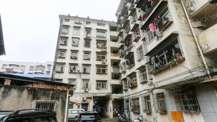 建新路38号外景图