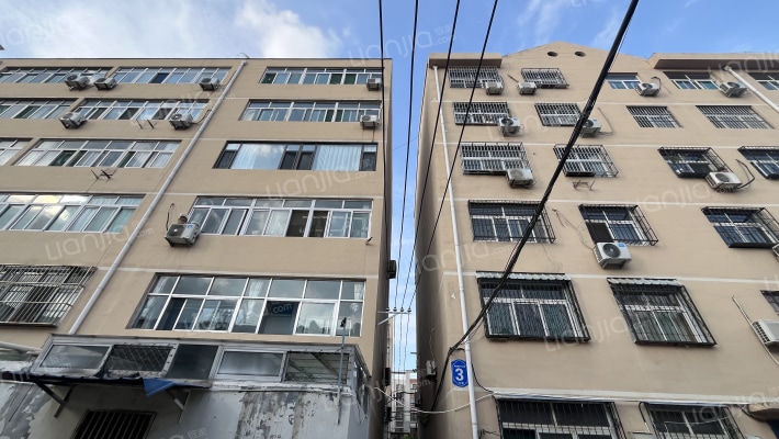 明鑫药厂宿舍外景图