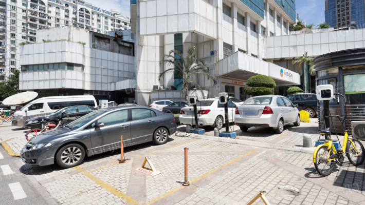 闽南大厦外景图