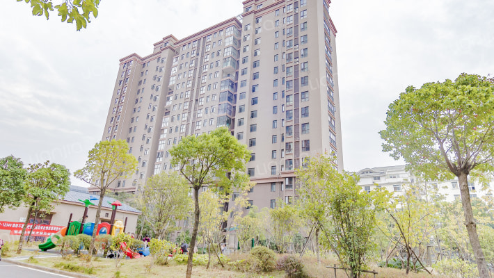 光谷麦郡外景图