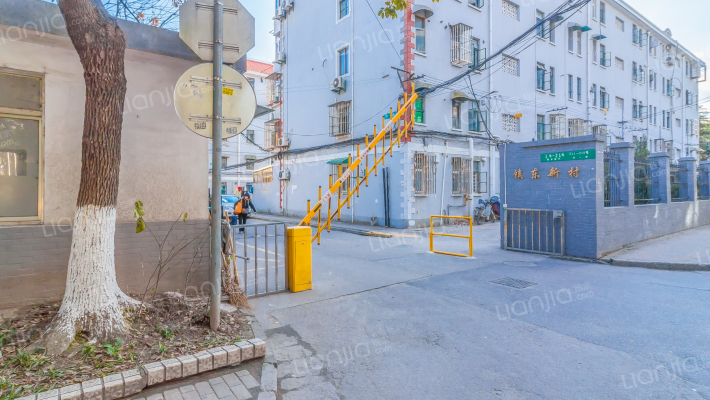 镇东新村外景图