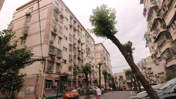 和燕路388号小区外景图