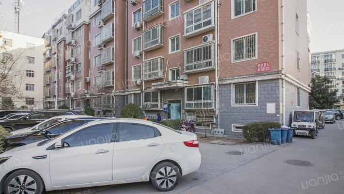 和风细宇外景图