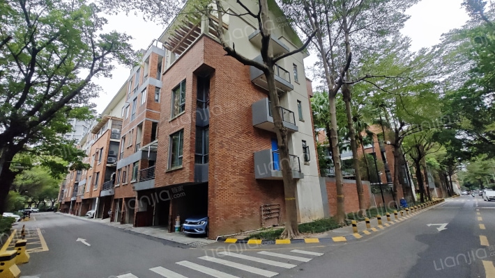 万科城市高尔夫花园外景图