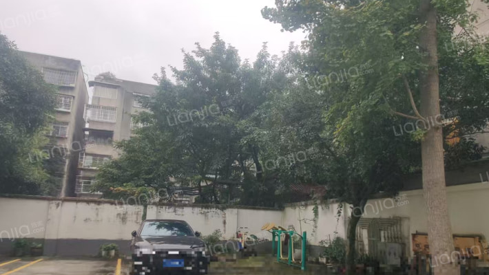 航天路206号院外景图