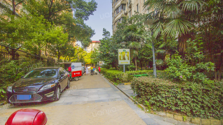 恒鑫大厦外景图