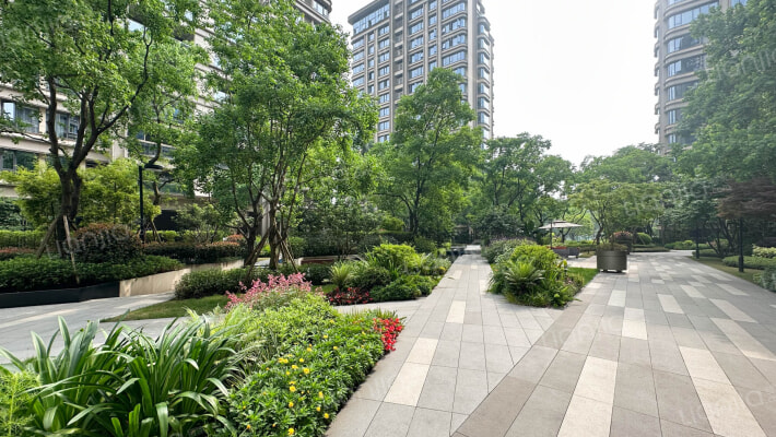 香港置地衿湖翠林云峯二期外景图