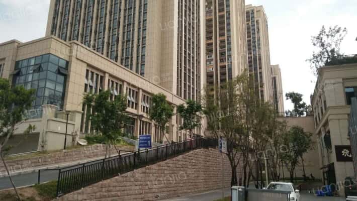 松龙国际外景图