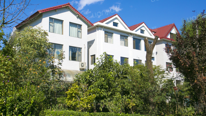 都市芳园丽湖园外景图