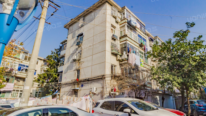 十六所宿舍区外景图