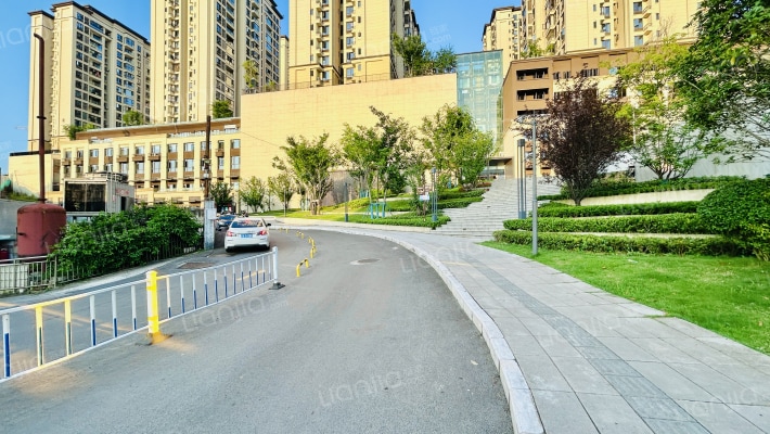 中梁海成南山云璟外景图