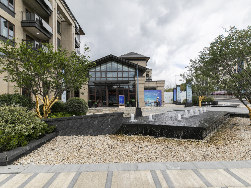 佘山水岸名邸相册