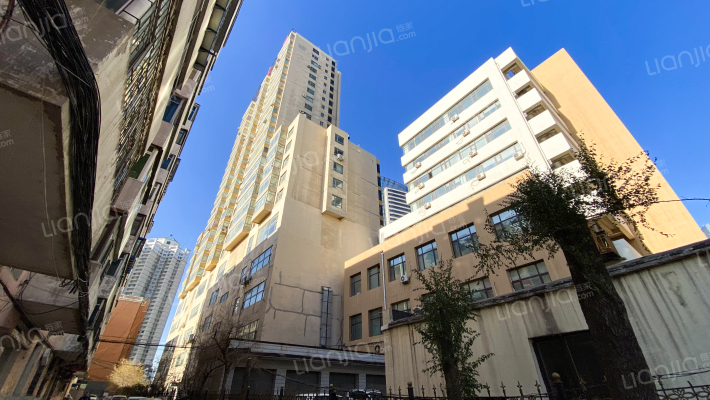 金园大厦外景图