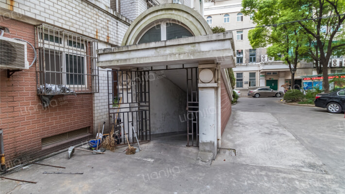 恒鑫公寓外景图