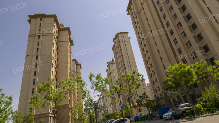 州河湾西园西区外景图