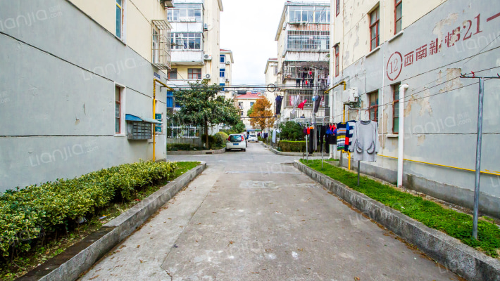 西南新村外景图