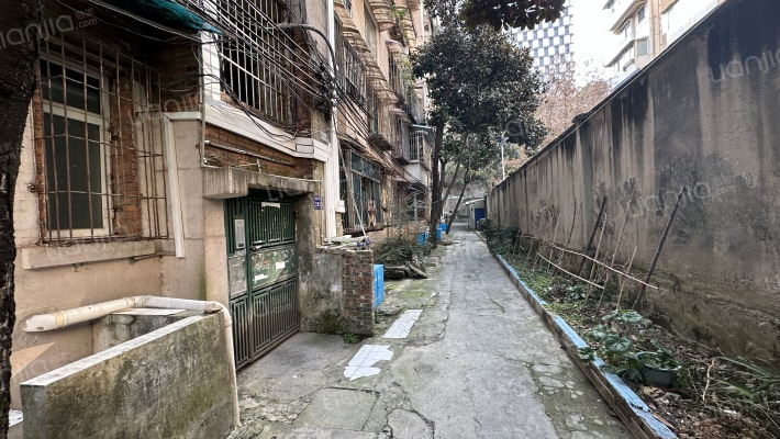 宝山北路72号外景图