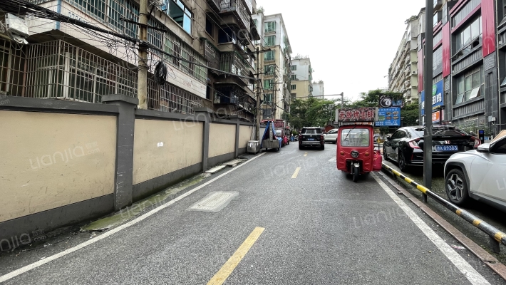 沙坡路23号外景图