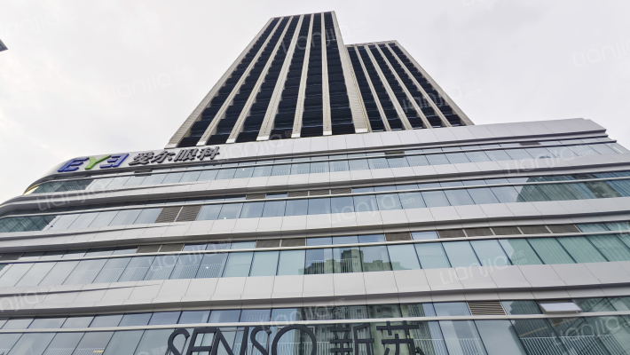 新苏国际广场外景图