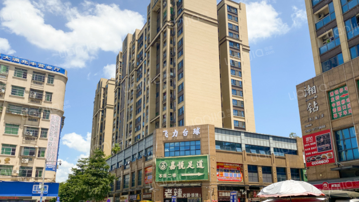 富卓华庭外景图