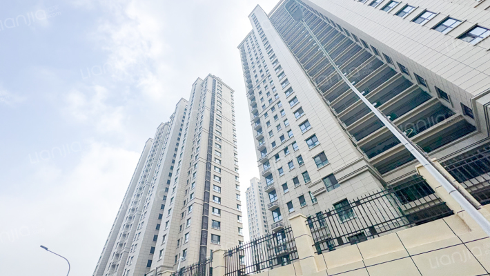 加州东部世界城东城名郡外景图