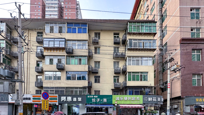 文艺北路174号外景图