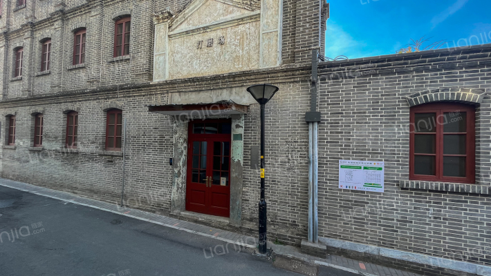 长巷三条外景图