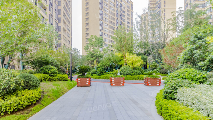 华堂嘉园外景图