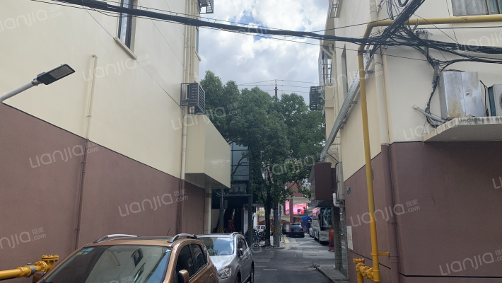 南新新村外景图